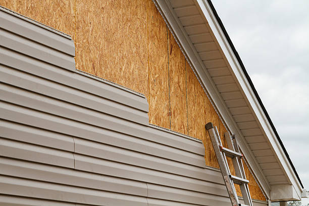 24/7 Emergency Vinyl Siding experts in Winchester, IL